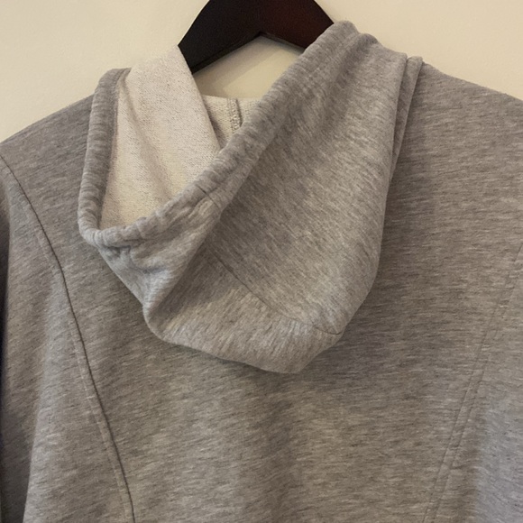 Cropped gray sweater - Picture 3 of 3